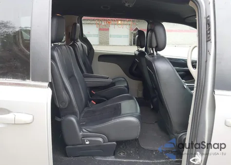 2017 Dodge Grand Caravan Sxt z USA, uszkodzony, nr VIN 2C4RDGCG3HR852485